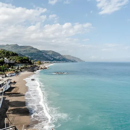 Apartment Seaview A Few Steps From The *