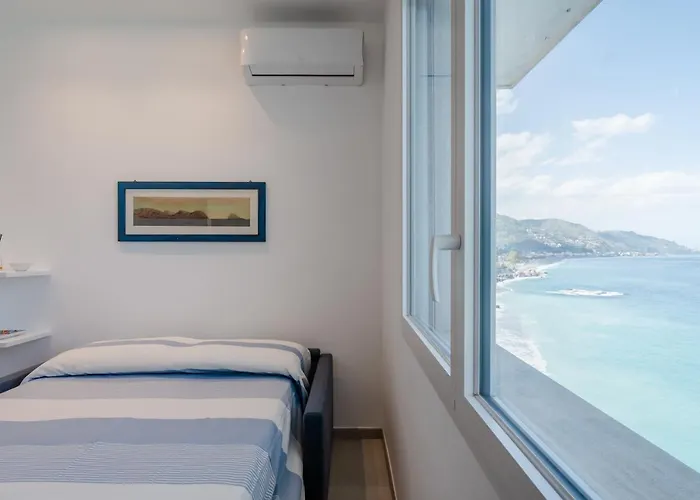 Seaview A Few Steps From The * Taormina