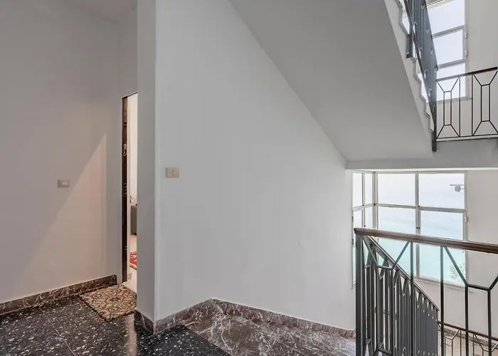 Seaview A Few Steps From The